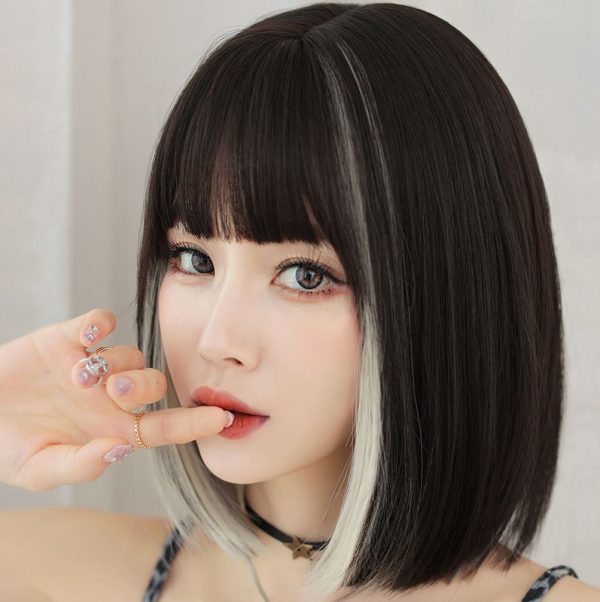 Short Highlights Straight Wig With Neat Bangs - Modakawa modakawa