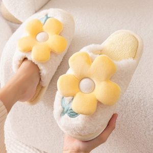 Flowers Plush Slippers - Modakawa Modakawa